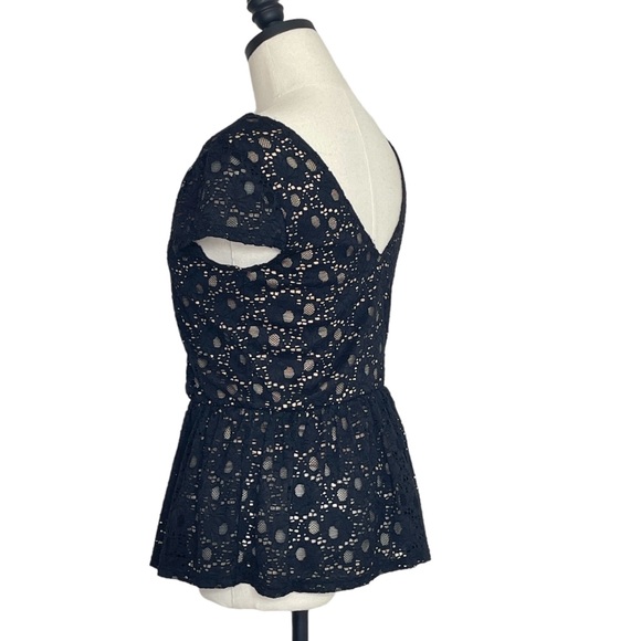 Alya Pullover Top Deep V in back Black and Tan Size Medium  D1220 - Picture 5 of 11